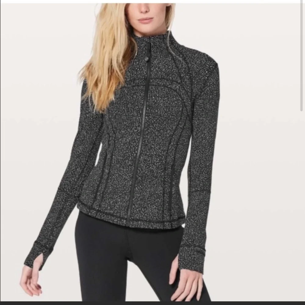 Lululemon Define Jacket Night View White Black - Size 2 - Picture 1 of 8